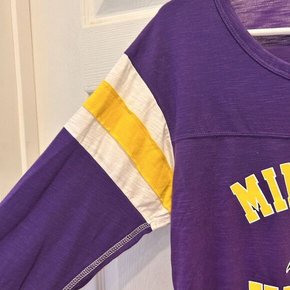 Minnesota‎ Vikings NFL Women's Long Sleeve Shirt Size Small NWT Purple Gold - Picture 4 of 6